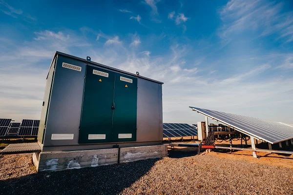 Eve LiFePO4 304Ah bataryanın güneş enerjisi depolama da kullanımı